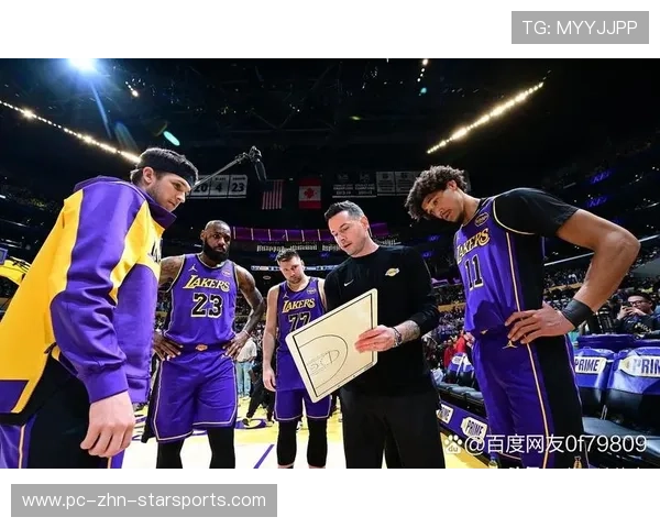 洛杉矶湖人禁区对抗，安东尼戴维斯稳住局面